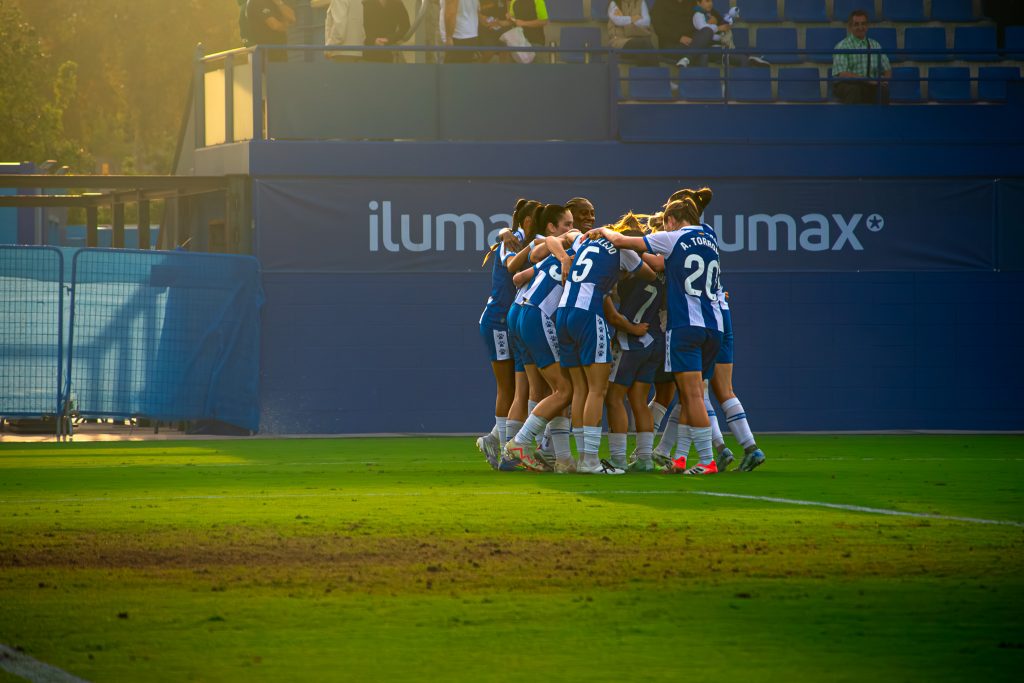 El Espanyol Femenino celbra un gol Liga F