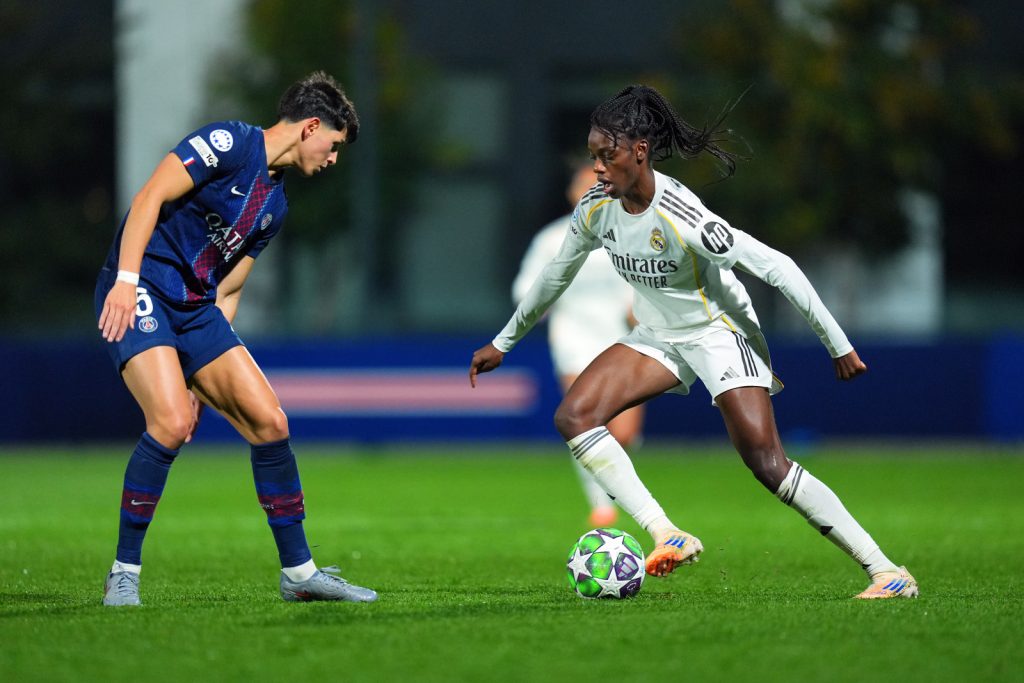 Naomie Feller of Real Madrid is challenged by Elisa De Almeida
