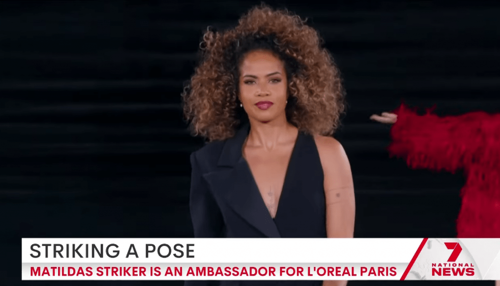 Mary Fowler, la jugadora que desfila en la Fashion Week de Paris para L'Oreal