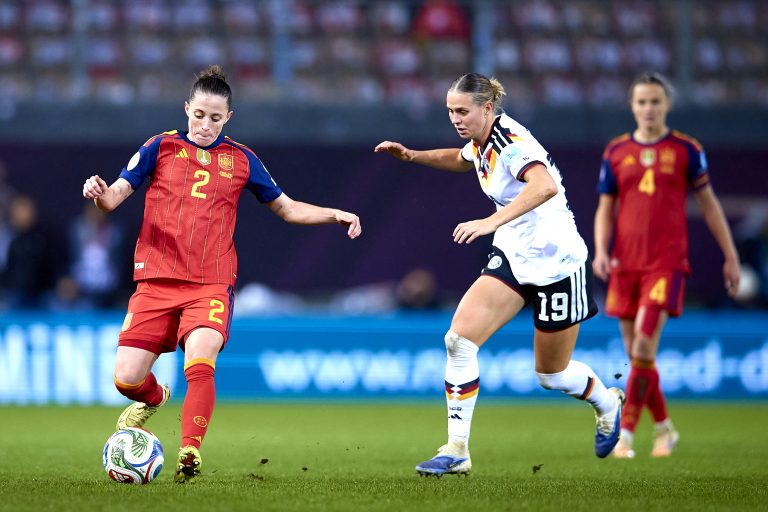 Ona Battle y Klara Bühl Alemania España