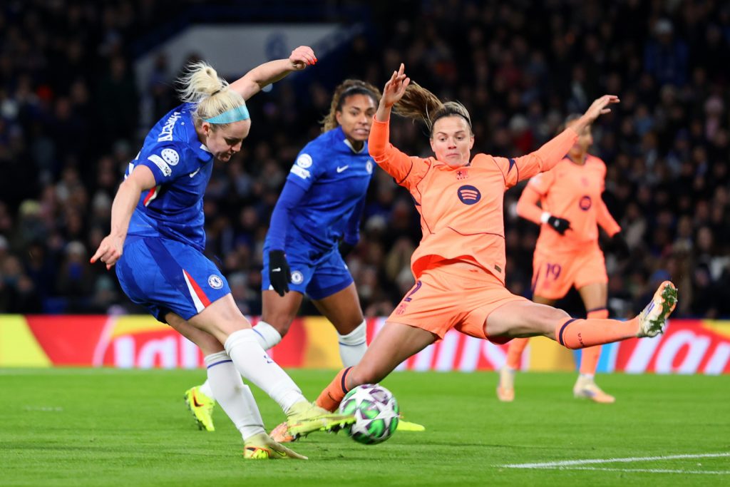 Ellie Carpenter Irene Paredes Chelsea FC Women v FC Barcelona - UEFA Women's Champions League 2025/26 League Phase MD4