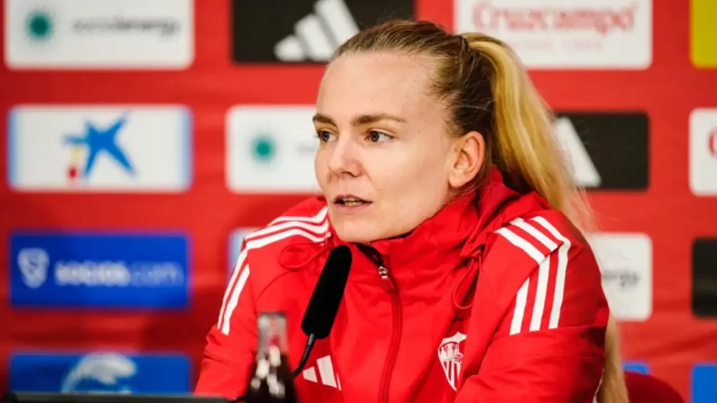 Esther Sullastres - Rueda de Prensa