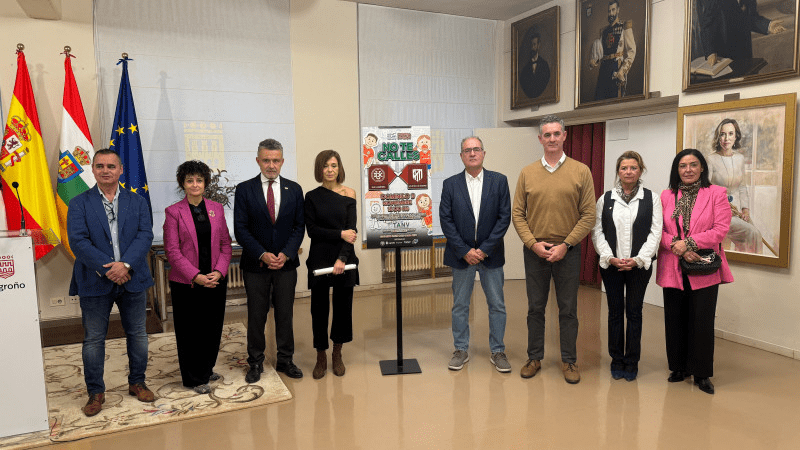 La presentación de la campaña se llevó a cabo en el Ayuntamiento de Logroño junto al alcalde, Conrado Escobar.