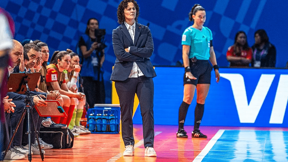 Claudia Pons entrenadora Selección Española Futsal