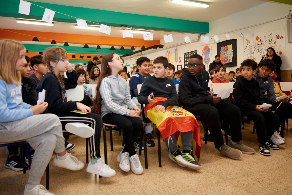 Visita CEIP Bisbe Climent durante la Supercopa de España Femenina