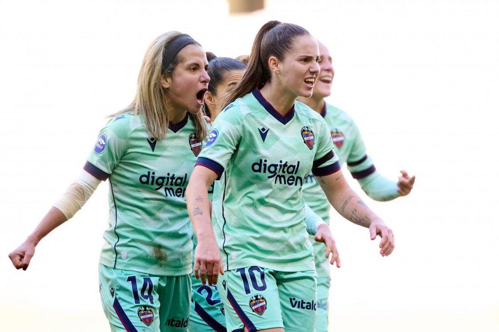 Erika González Levante UD