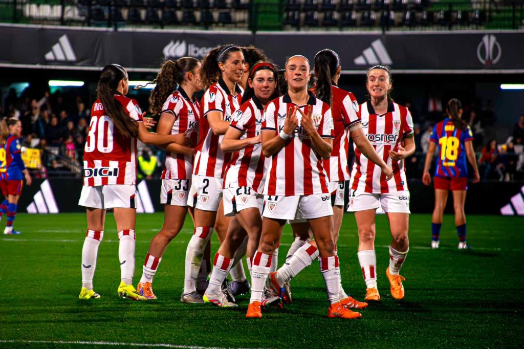Nerea Nevado celebra un gol con el Athletic en la Supercopa 2026. Paula Sáez (@psaez_)