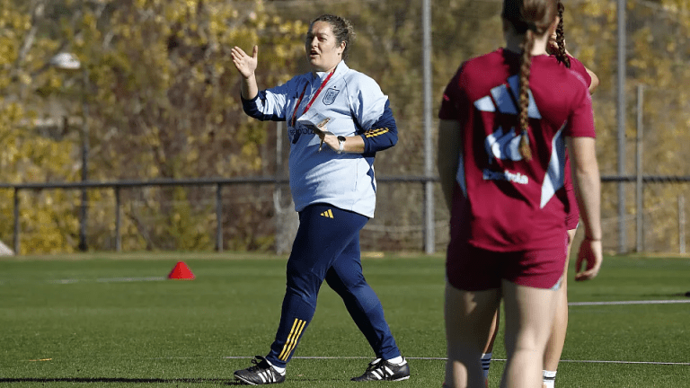 Mila Martínez entrenadora selección española sub-17