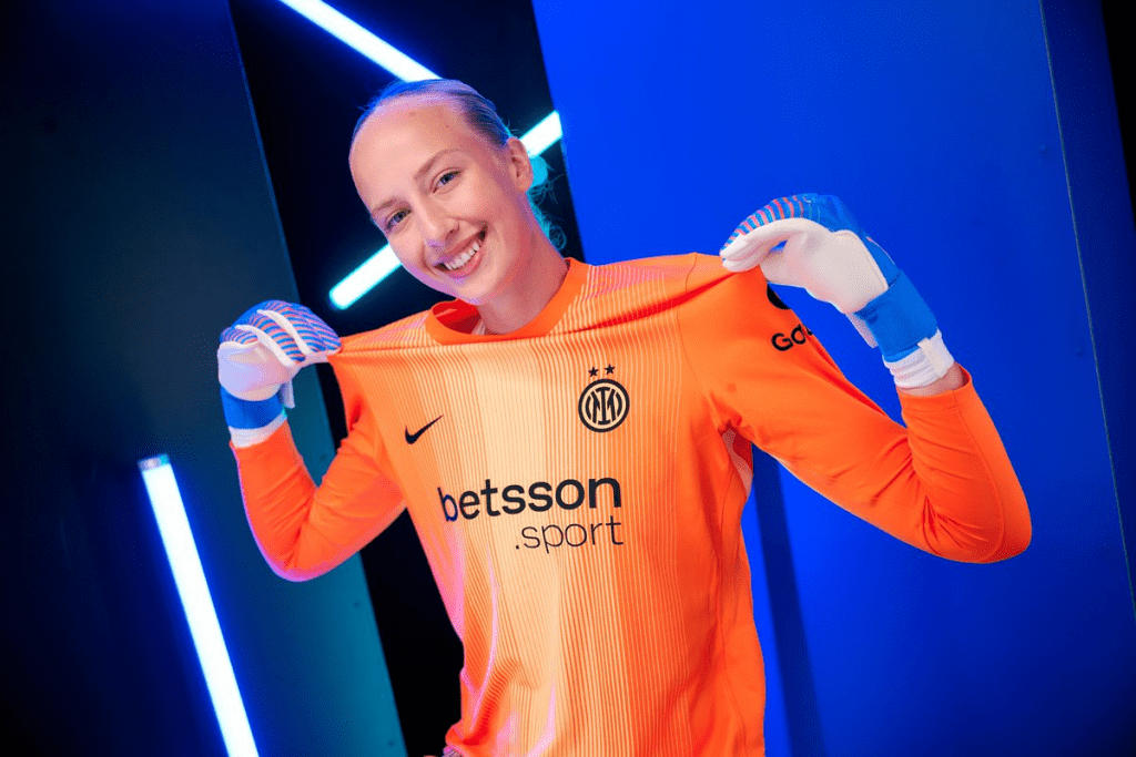 Cecilia Rùnarsdottir portera Inter Serie A Women