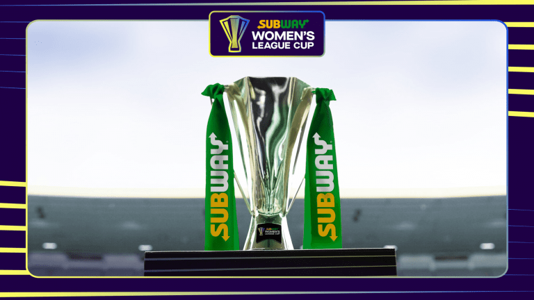 Subway Women's League Cup trofeo