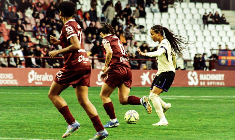 La jugadora del Barcelona Vicky López, durante un partido de Liga 2026 ante el DUX Logroño. Foto: Nerea (@patatraphoto)