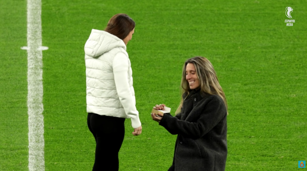 Pedida de mano de Cris Baudet a Marta Turmó