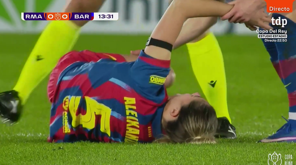 Lesión de ligamento cruzado de Laia Aleixandri