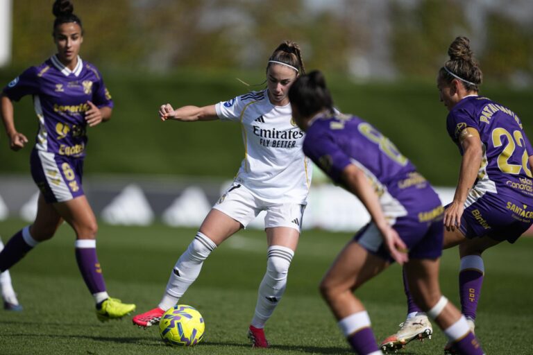 Athena frente a tres rivales Real Madrid