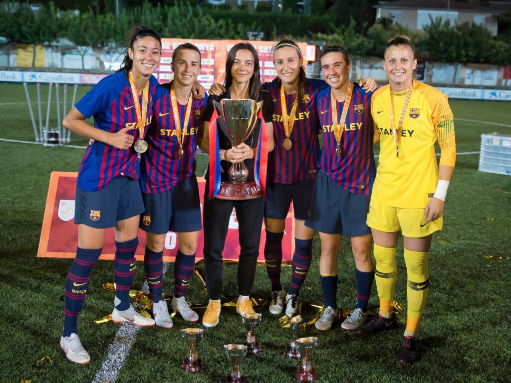 Gemma Gili junto a figuras del Barça 2018