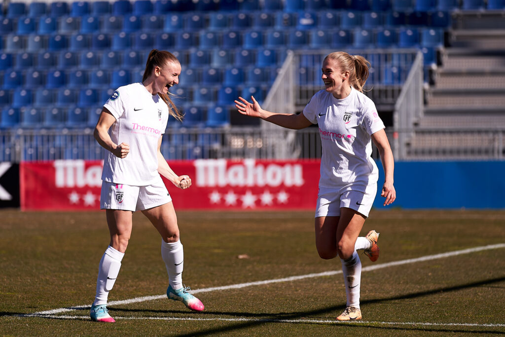Allegra Poljak y Emily Nautnes Madrid CFF vs Alhama CF ElPozo