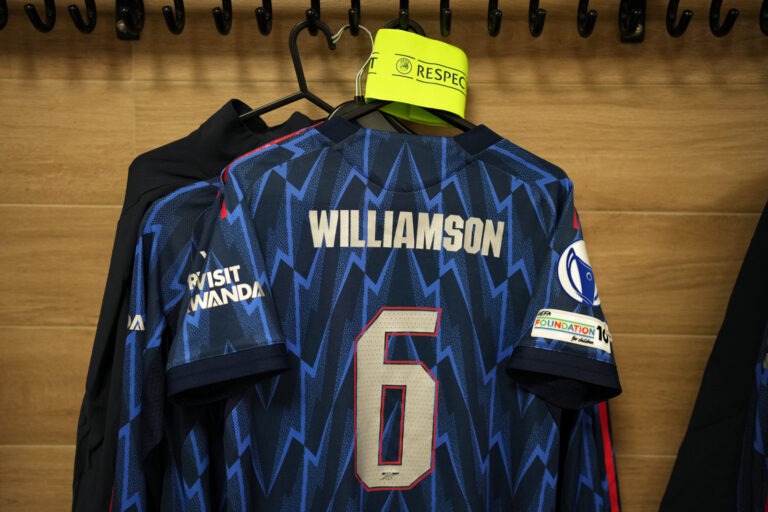 match shirt of Leah Williamson Arsenal Women FC - UEFA Women's Champions League 2025/26 KO play-offs First Leg