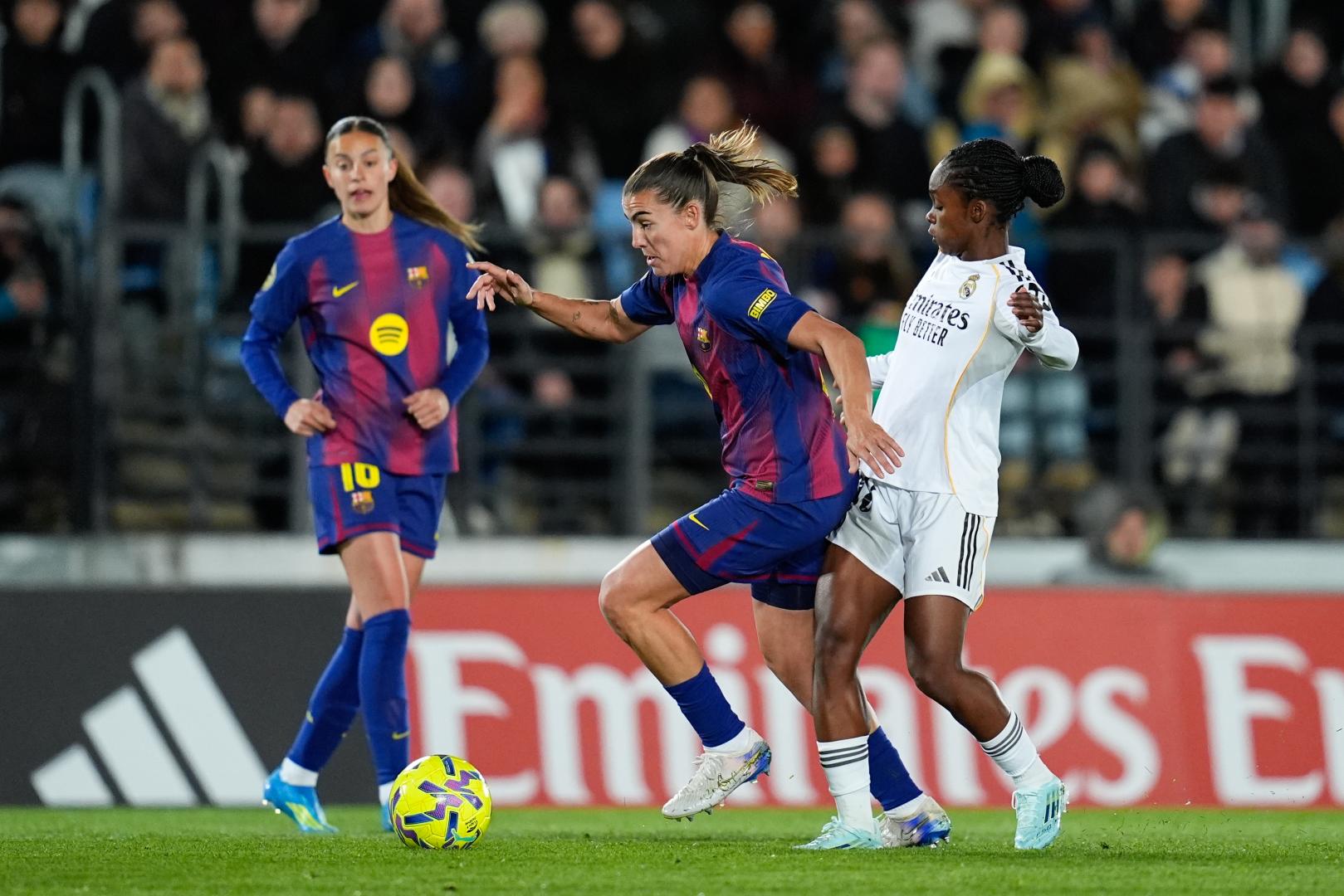 Patri Guijarro, durante un partido de Liga F entre el Real Madrid y el Barcelona en 2026. LigaF