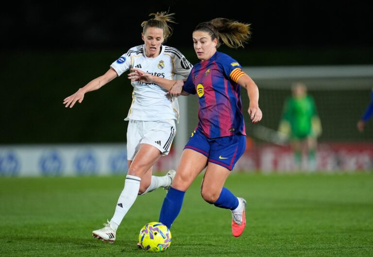 Alexia Putellas, durante un partido de Liga F entre el Real Madrid y el Barcelona en 2026. LigaF