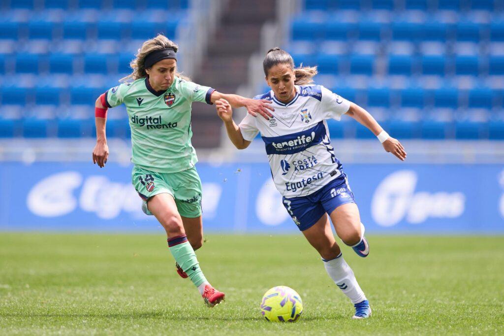 Tenerife vs Levante Dolores silva Sakina Ouzraui Diki