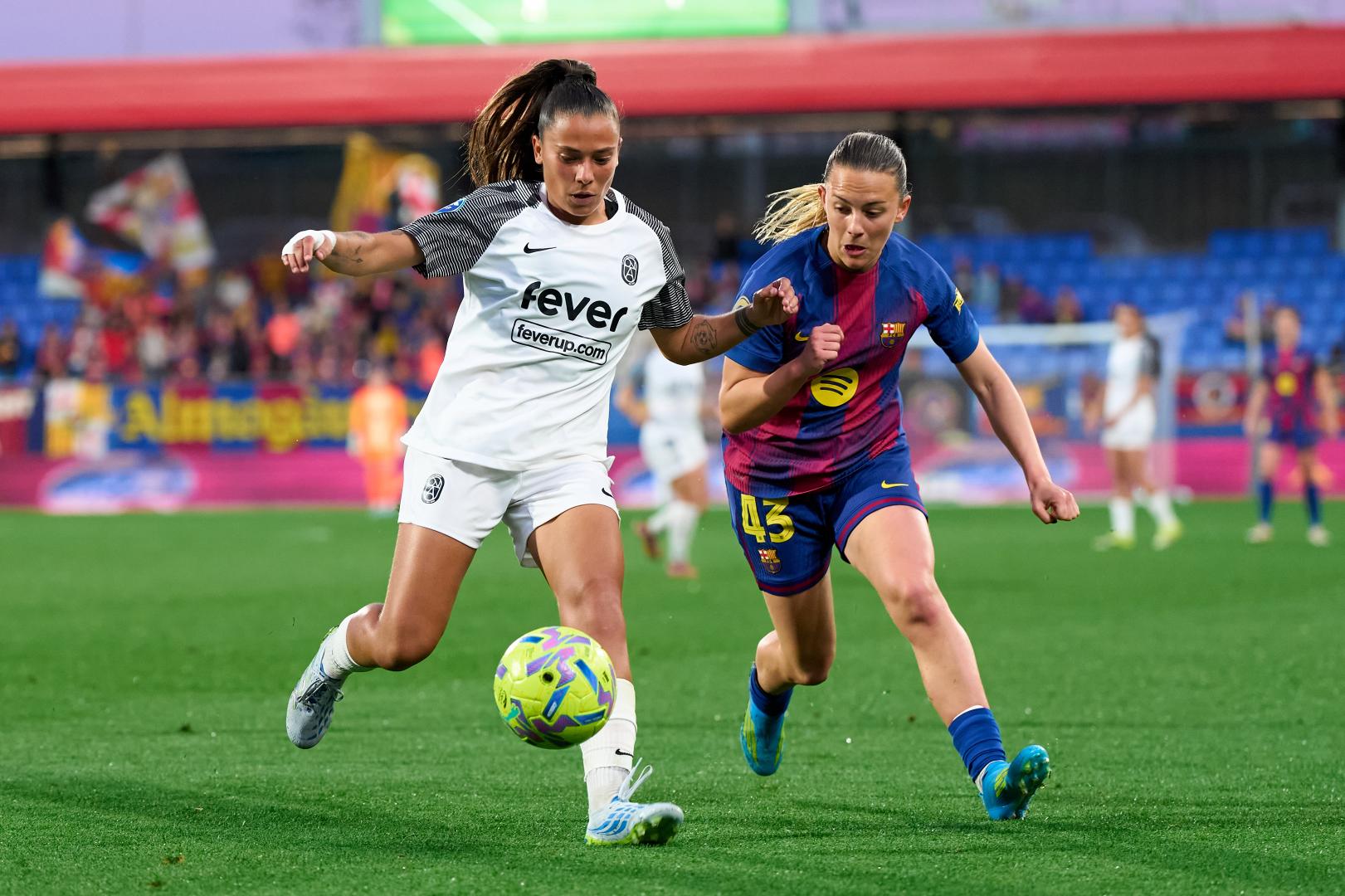 La jugadora del Barcelona Carla Juliá, durante un partido de Liga F 2026 ante el Badalona. Foto: LigaF