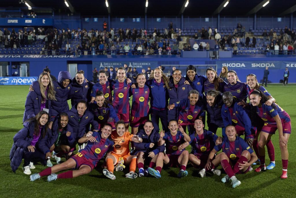 Las jugadoras del Barcelona celebran el título de la Liga F 2026. Foto: LigaF