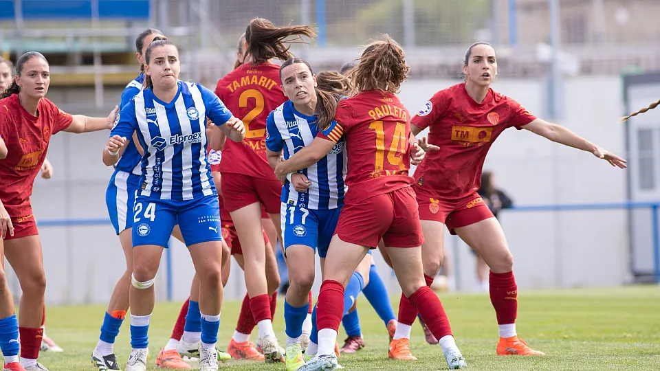 La Primera Federación Iberdrola se guarda el título para la última jornada