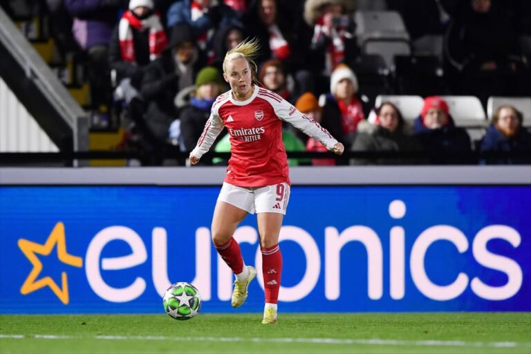 Beth Mead - Arsenal