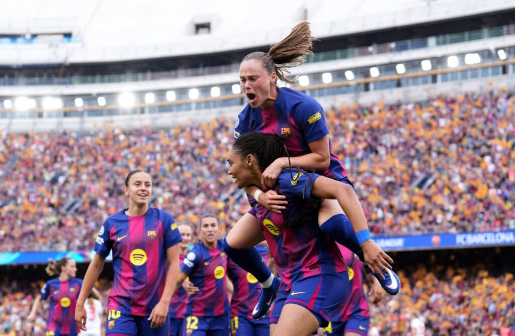 Salma Paralluelo y Ewa Pajor FC Barcelona v FC Bayern München - UEFA Women's Champions League 2025/26 Semi-Final Second Leg