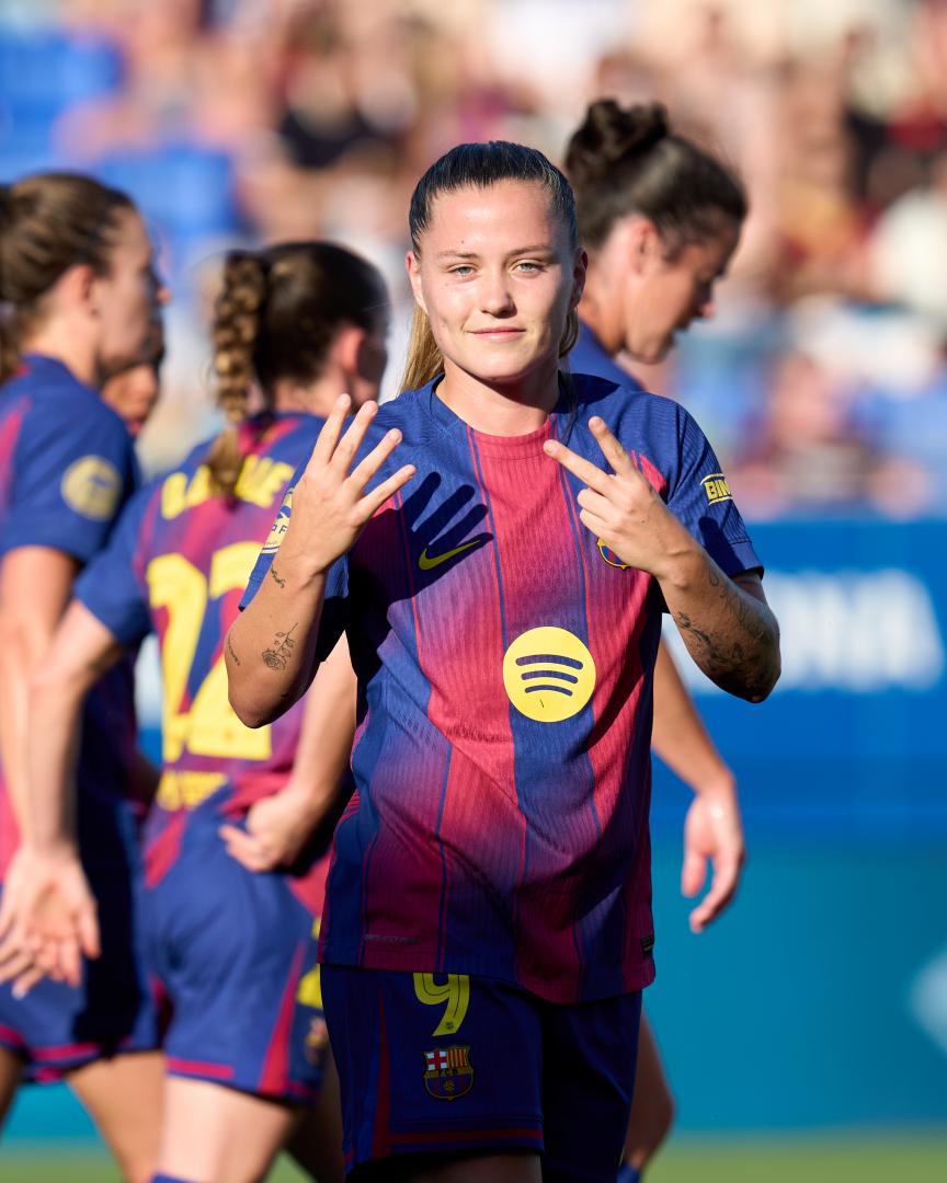 Claudia Pina celebra un gol con el Barcelona en la Liga F 2026. Foto: LigaF
