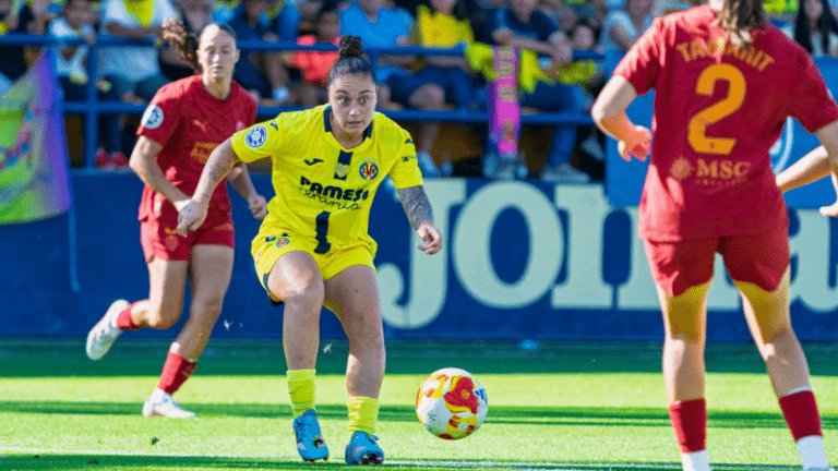 Villarreal y Valencia dejan el ascenso abierto tras un 0-0 en la ida de la final