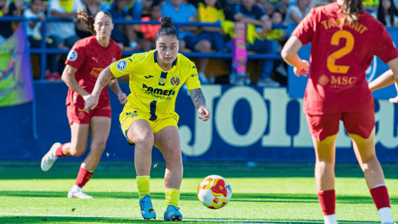 Villarreal y Valencia dejan el ascenso abierto tras un 0-0 en la ida de la final