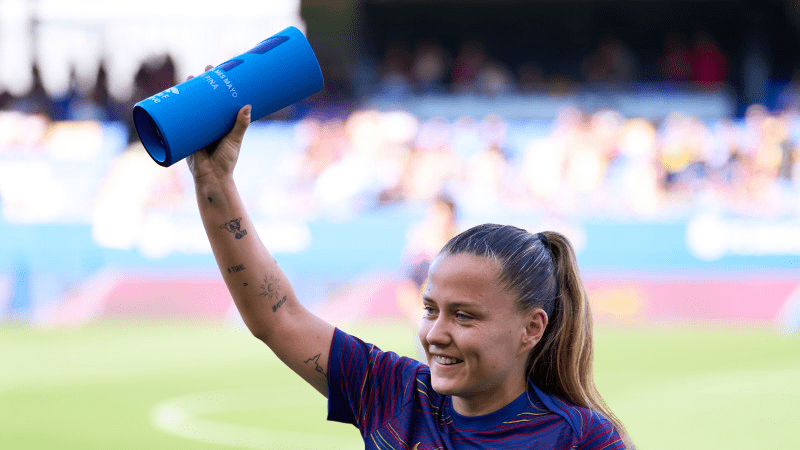 Claudia Pina gana en Liga F su segundo premio a mejor jugadora del mes
