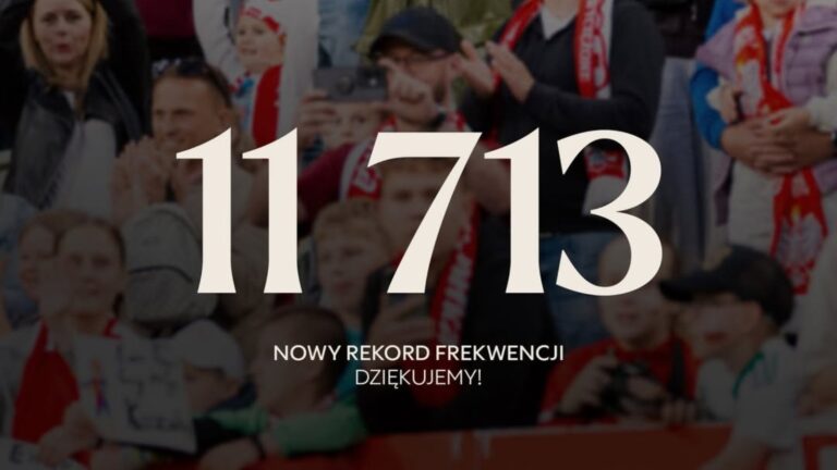 11713 personas Polonia 0-2 Francia