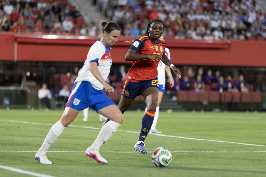 La jugadora de la Selección de España Edna Imade, en Mallorca, en 2026. Foto: Hugo Mesonero