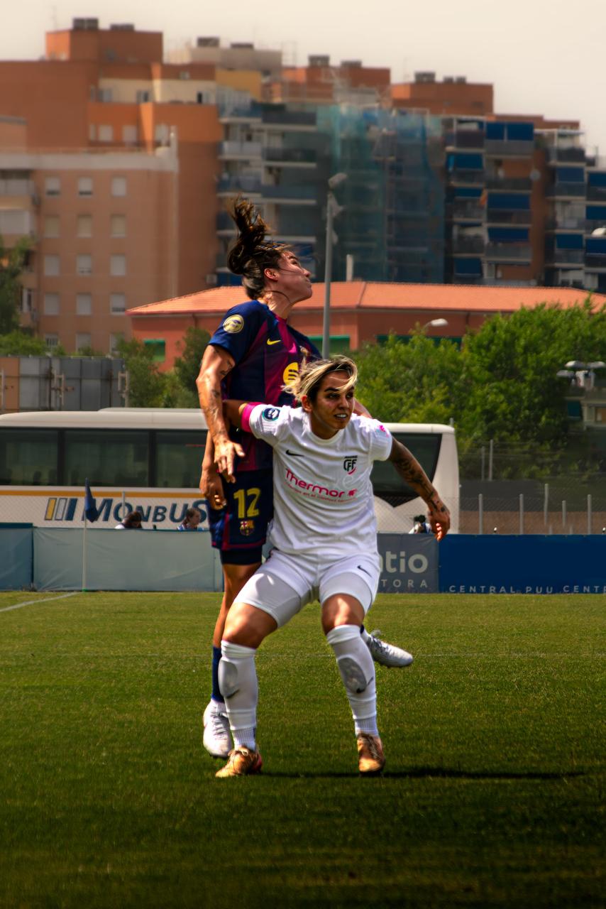 Patri Guijarro y Andonova - Paula Sáez