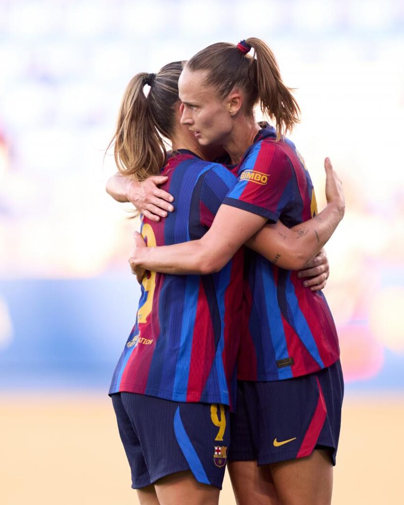 La jugadora del Barcelona Caroline Graham-Hansen celebra un gol durante la temporada 2026-27. Foto: LigaF