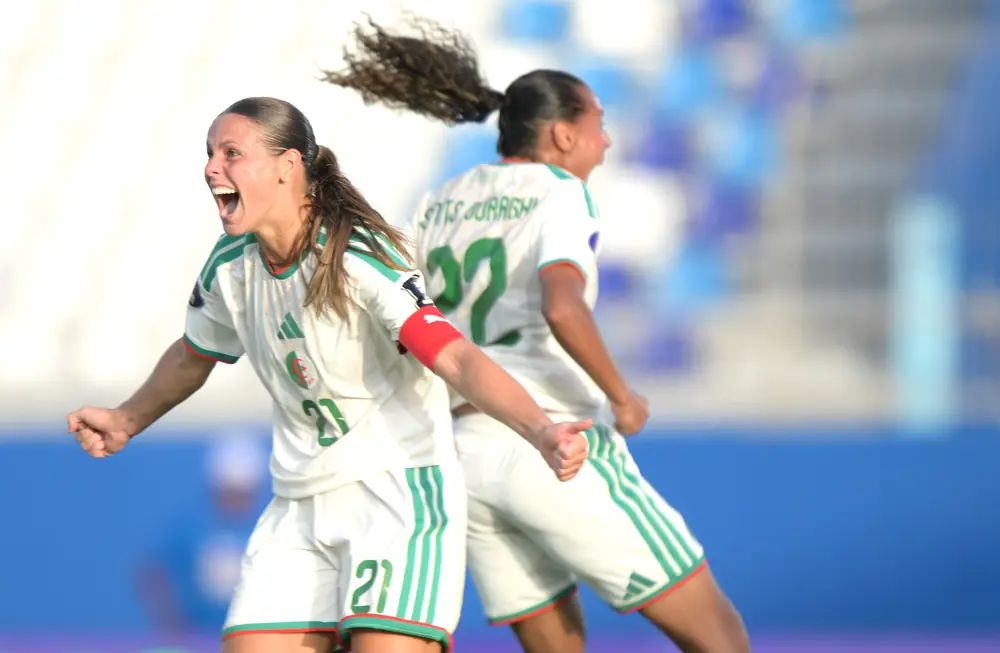 Amira Ould Braham celebra gol de Argelia