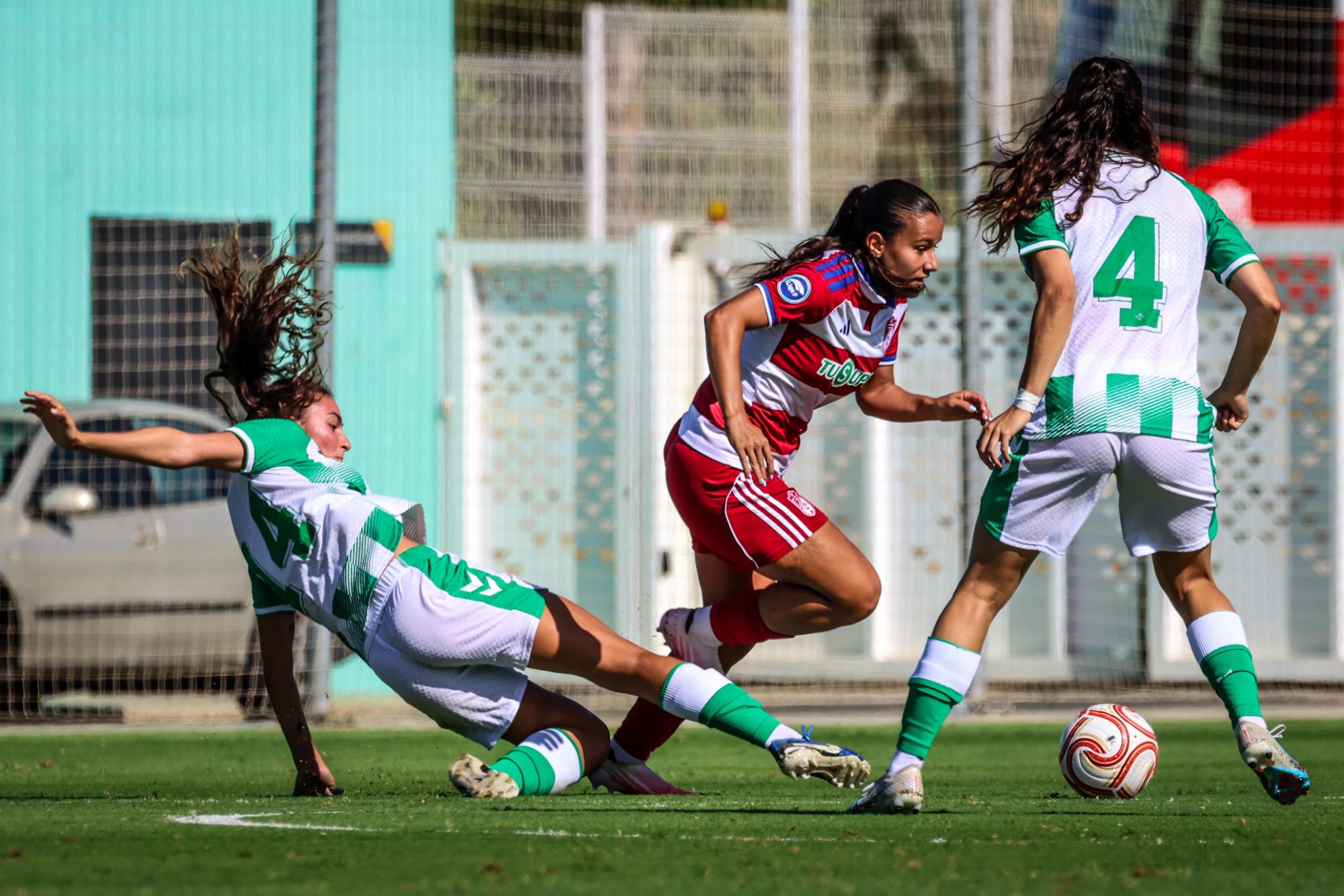 Lance del juego Real Betis vs Granada