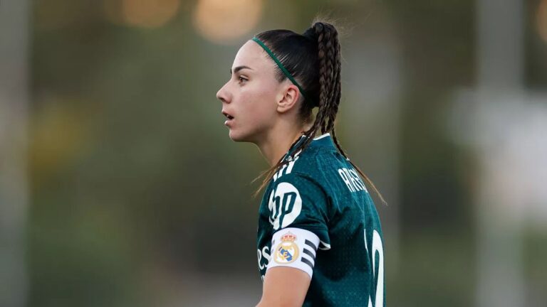 Athenea en el partido de pretemporada contra el Madrid CFF