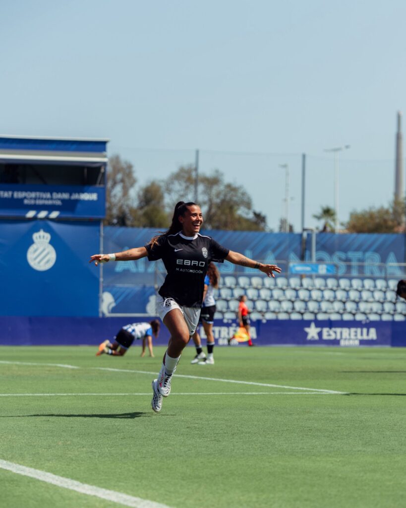 María Llompart celebra su gol - Foto: FC Badalona