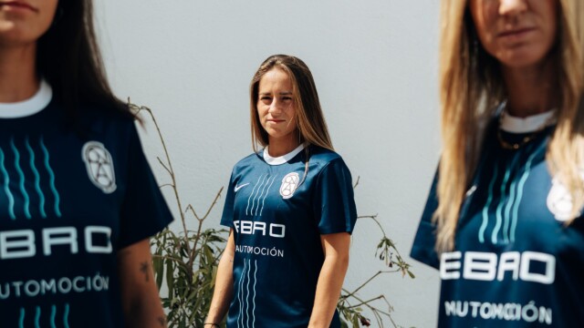 Nuevas equipaciones del FC Badalona + EBRO patrocinador
