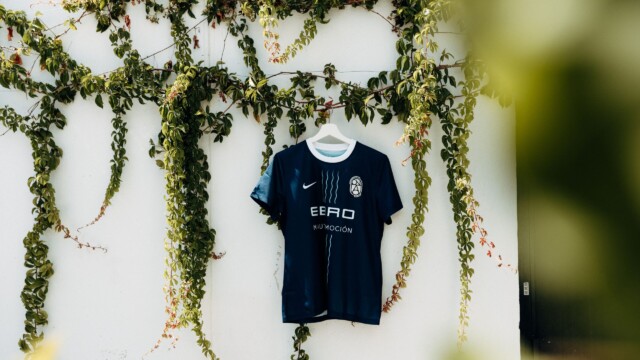 Nuevas equipaciones del FC Badalona + EBRO patrocinador