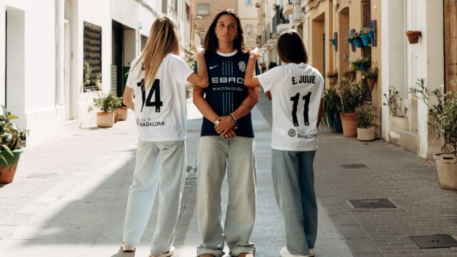 Nuevas equipaciones del FC Badalona + EBRO patrocinador