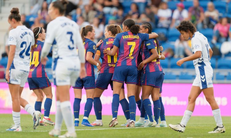 Las jugadoras del Barcelona celebran un gol en la Liga F 2026. Foto: Arnau Martínez (@arnaumb16)