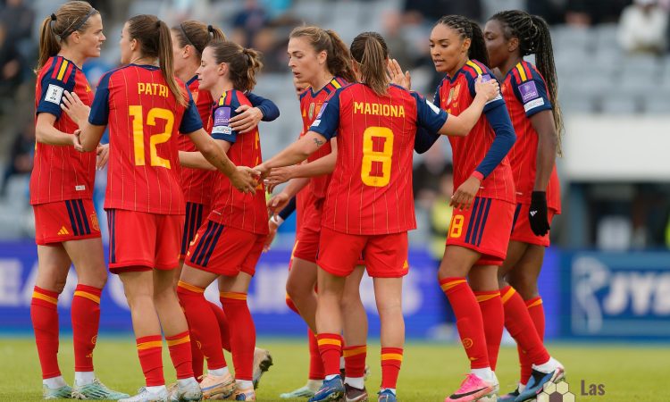 Las jugadoras de la Selección de España celebran un gol en 2026. Foto: Las Futbolistas