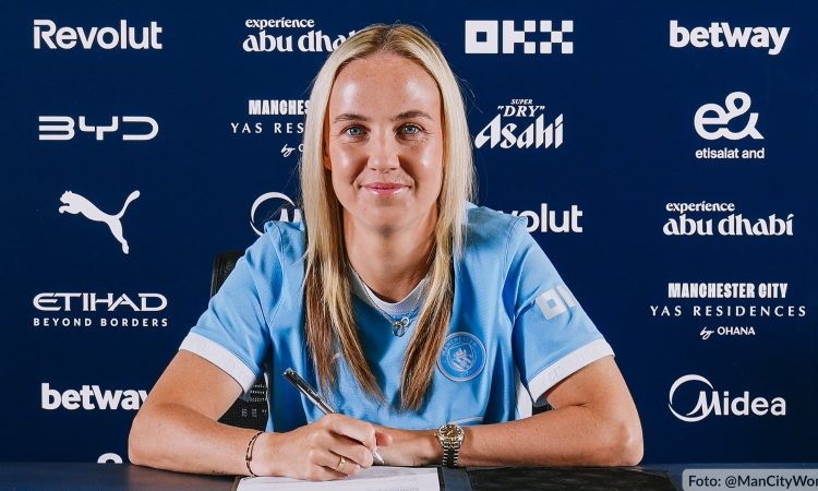 Beth Mead ficha por el Man City
