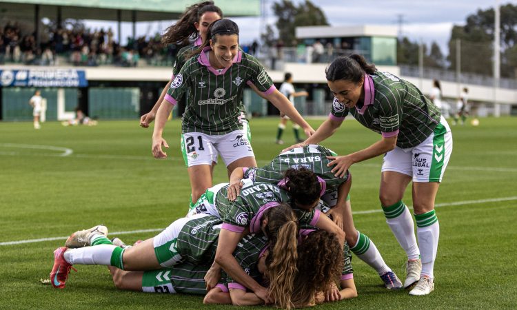 Celebración Real Betis Féminas vs Cacereño