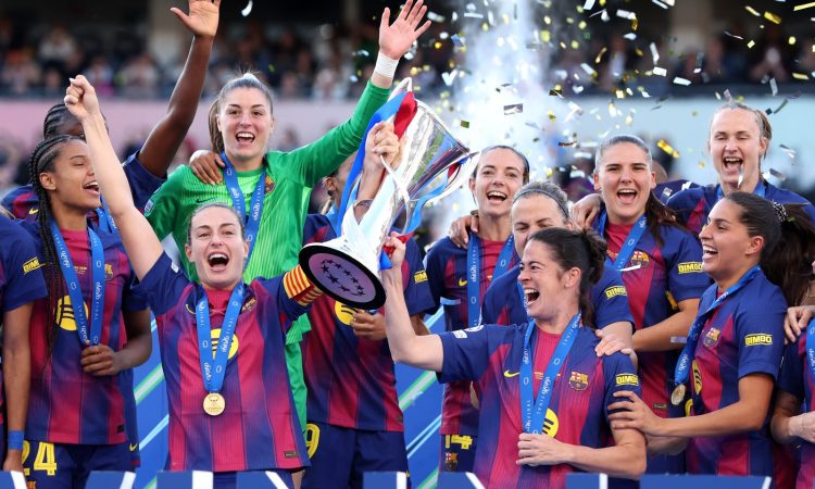 OSLO, NORWAY - MAY 23: Alexia Putellas and Marta Torrejon of FC Barcelona lift the UEFA Women's Champions League trophy with teammates after the teams victory in the UEFA Women's Champions League Final 2026 match between FC Barcelona and OL Lyonnes at Ullevaal Stadion on May 23, 2026 in Oslo, Norway. (Photo by Florencia Tan Jun - UEFA/UEFA via Getty Images)