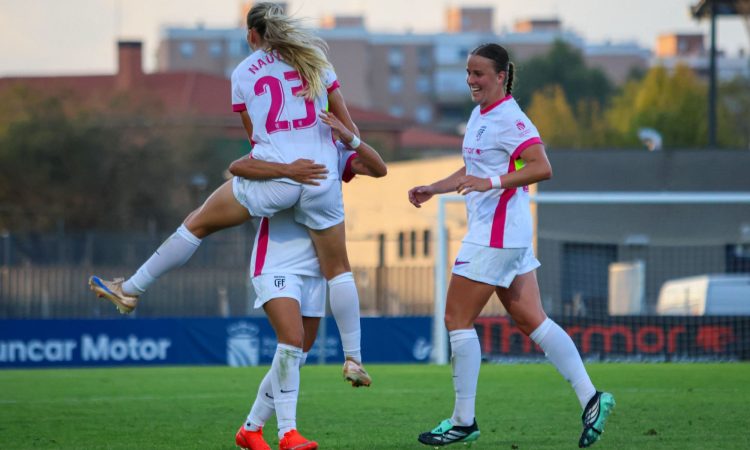 Celebración del gol de Sakina Diki - Madrid CFF 2-2 Athletic Club